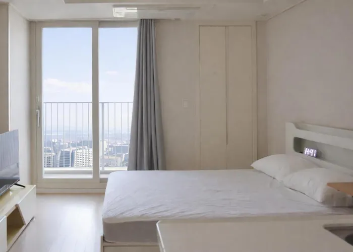 - Songpa Jangji Stn 9min - New Fully Furnished - Gangnam Access * Seul